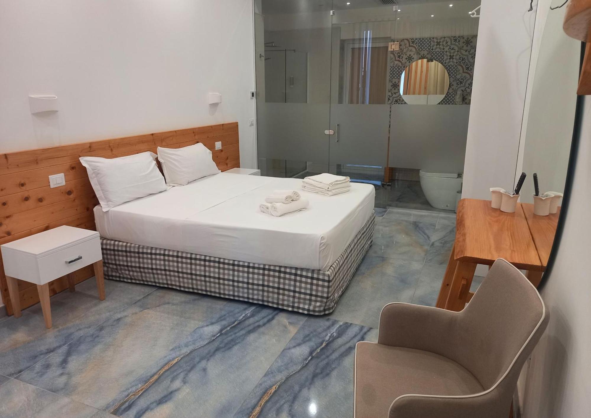 Jonium Hotel - Amazing Sea View And Swimming Pool Pulsano Exterior foto