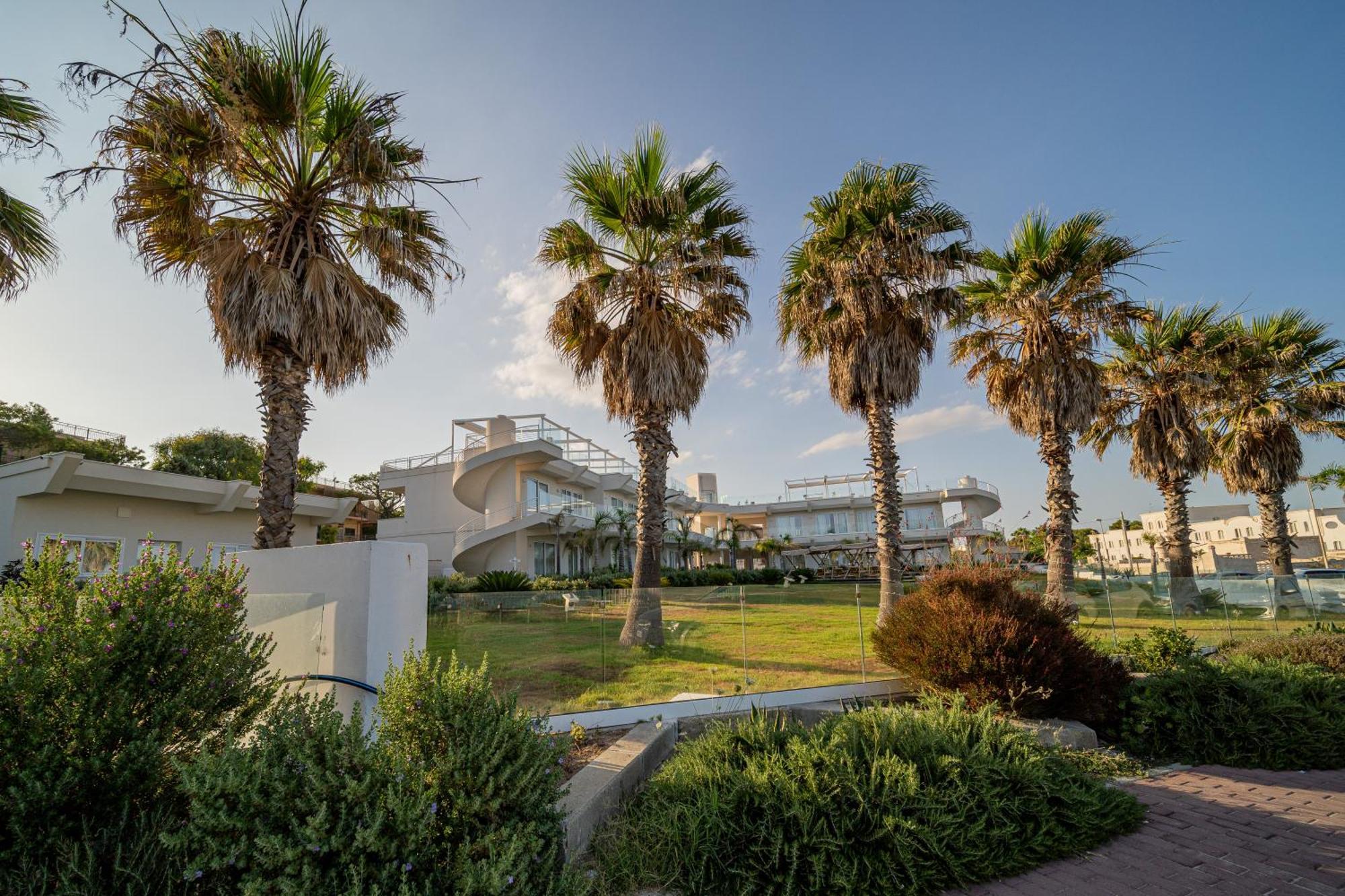 Jonium Hotel - Amazing Sea View And Swimming Pool Pulsano Exterior foto