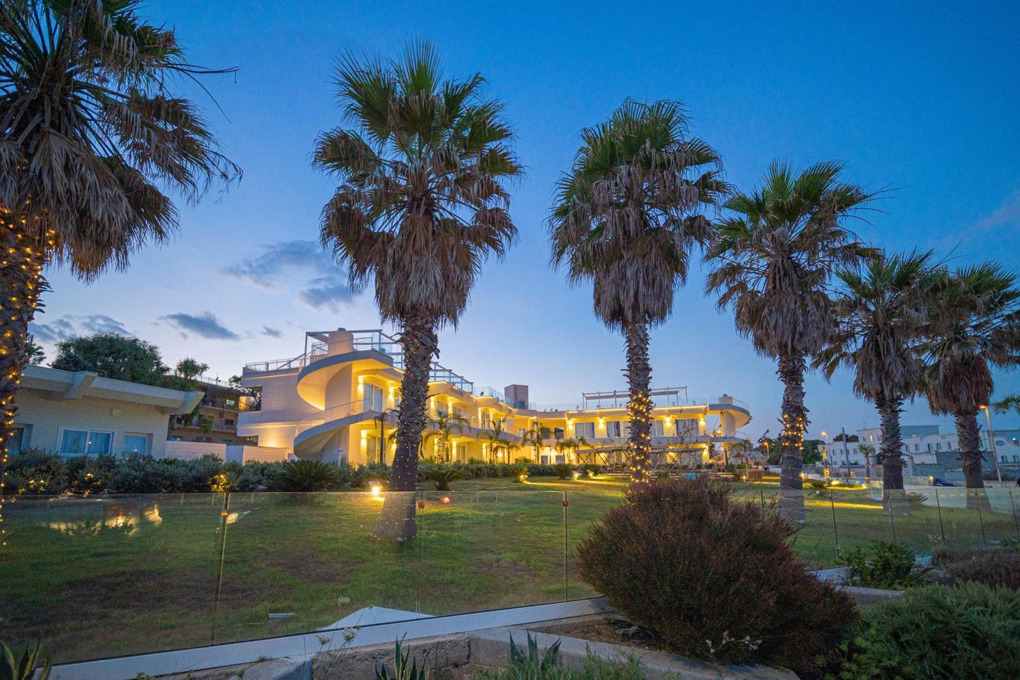 Jonium Hotel - Amazing Sea View And Swimming Pool Pulsano Exterior foto