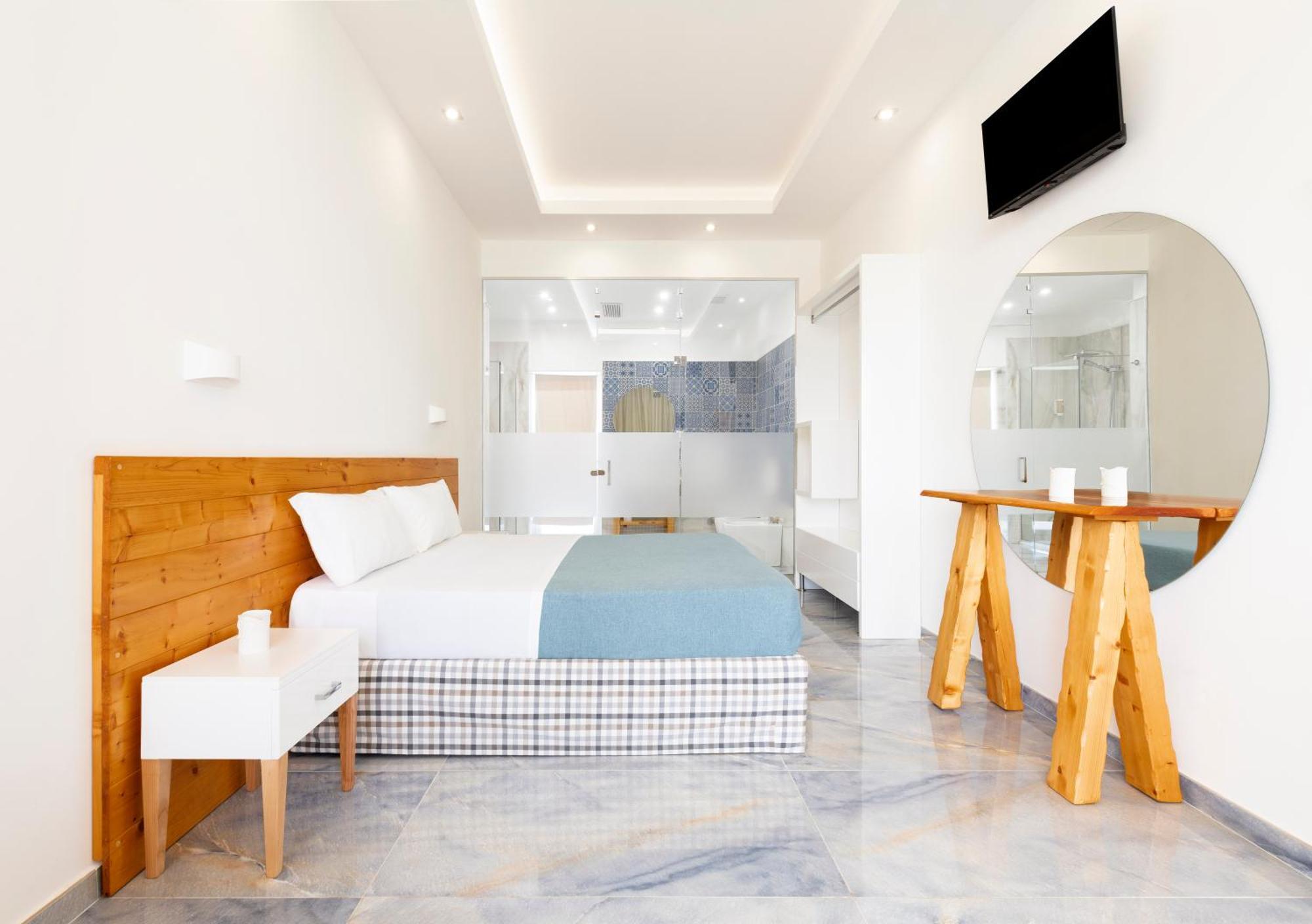 Jonium Hotel - Amazing Sea View And Swimming Pool Pulsano Exterior foto
