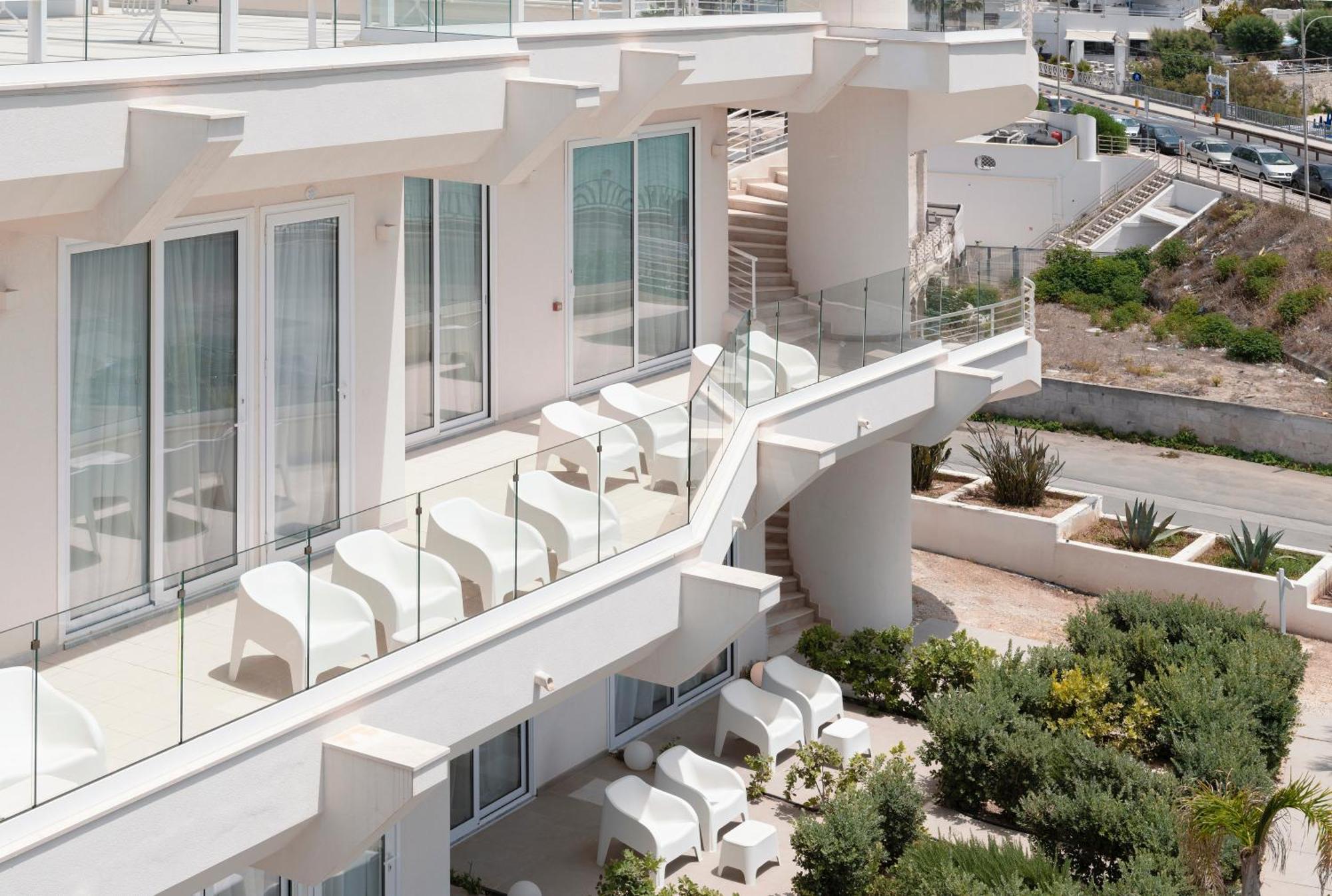 Jonium Hotel - Amazing Sea View And Swimming Pool Pulsano Exterior foto